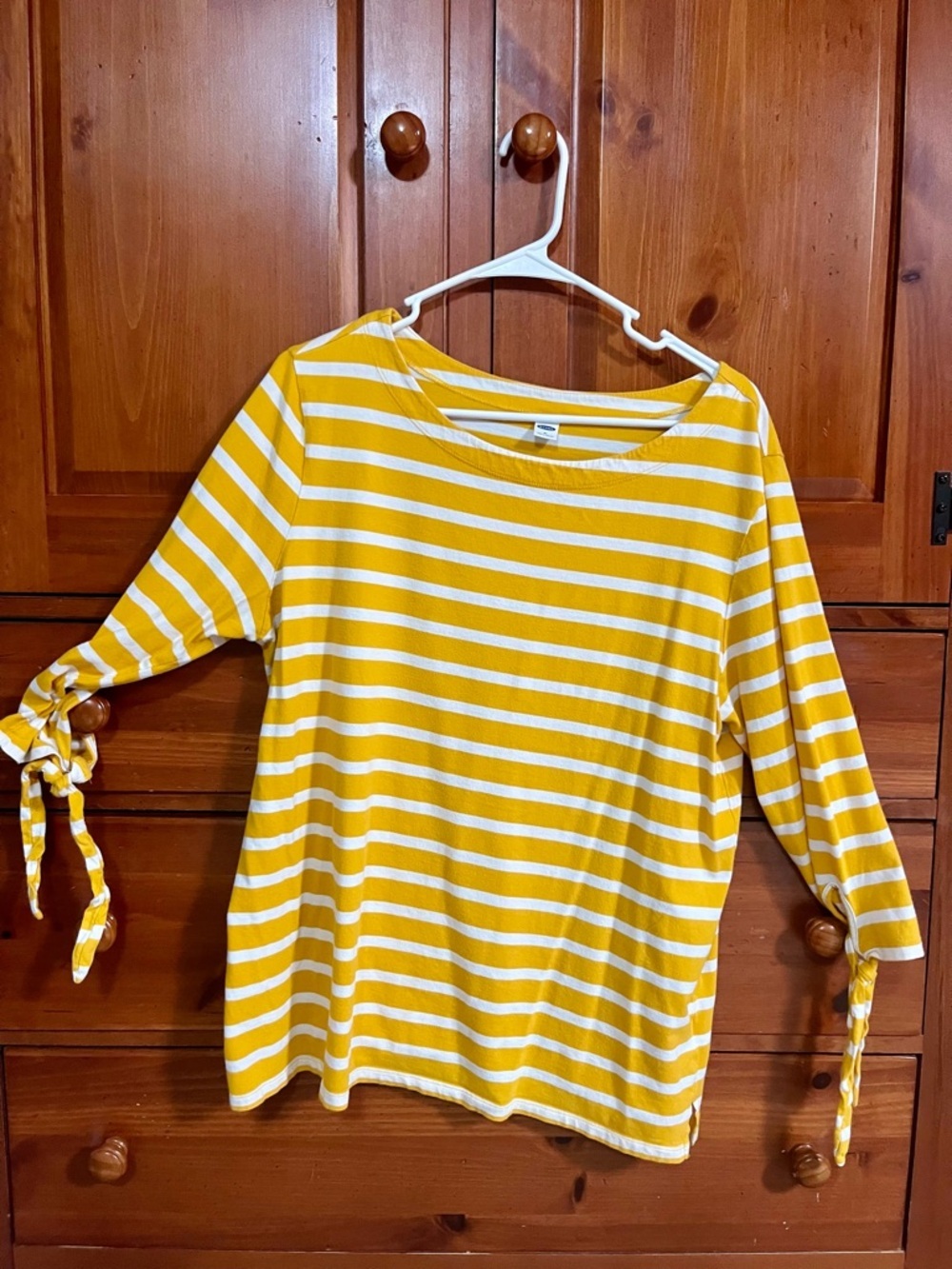 SOFT Old Navy Striped Tee with Cute Ties - XL